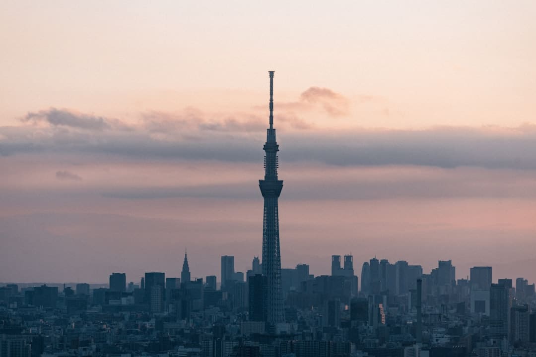 国乒队员机场露脸 王楚钦与肖战忘年交引重视